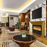 Szálloda Trademark By Wyndham Operla Airport 3*