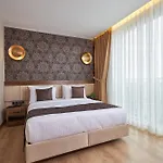 Trademark By Wyndham Operla Airport Szálloda Arnavutköy