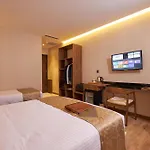 Trademark By Wyndham Operla Airport 3* Arnavutköy