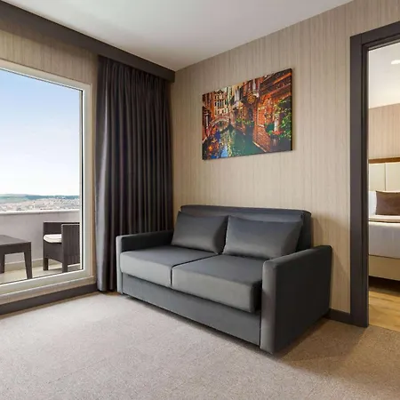 Trademark Collection By Wyndham Operla Istanbul Airport & 4*