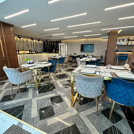 Hotel Trademark By Wyndham Operla Airport