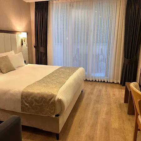 Trademark By Wyndham Operla Airport Arnavutkoy