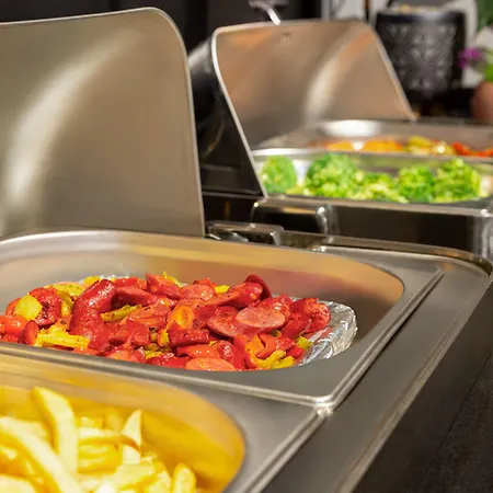 Trademark Collection By Wyndham Operla Istanbul Airport & 4* Arnavutkoy