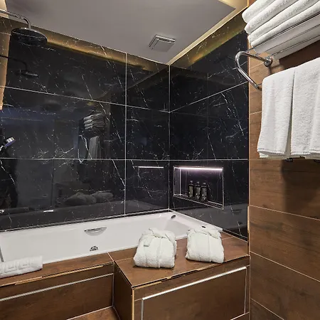 Trademark Collection By Wyndham Operla Istanbul Airport &