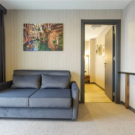 Trademark Collection By Wyndham Operla Istanbul Airport & Hotel 4*